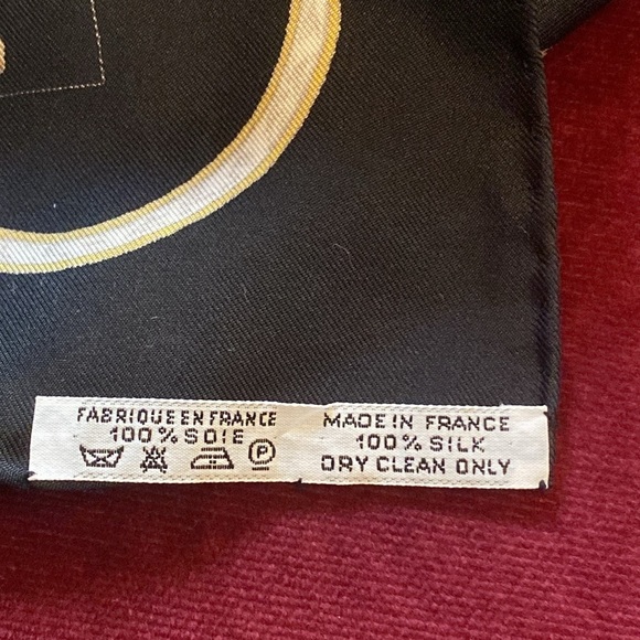 EUC Hermes small 💯 Silk Small  Scarf with box size small/XS Twilly square - Picture 6 of 6